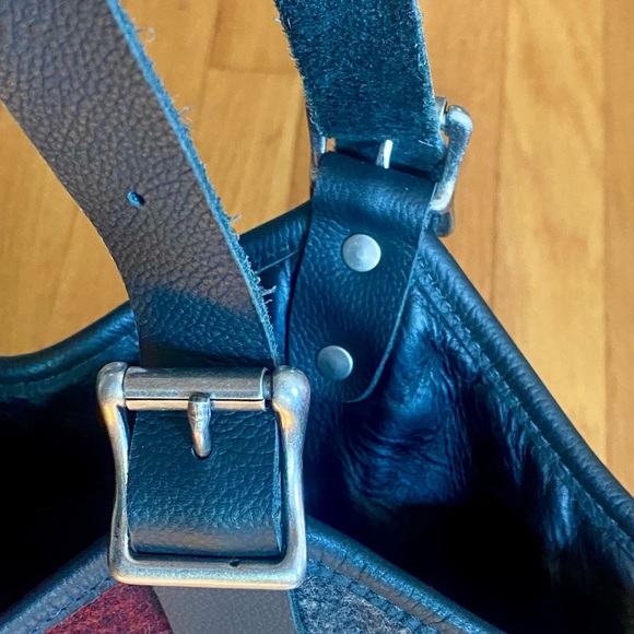 LL Bean Buffalo Plaid with Black Leather Trim Shoulder Bag Signature Collection - Picture 4 of 12